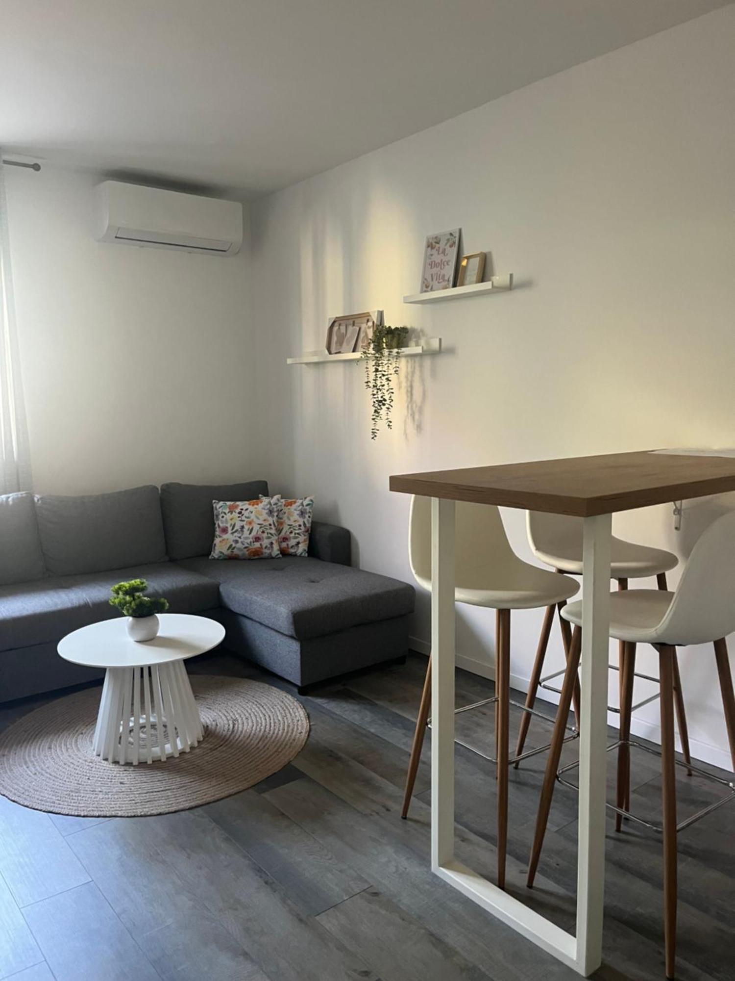 Beoair Apartments Surčin Eksteriør billede